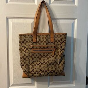 Coach Canvas Shoulder Bag *authentic*